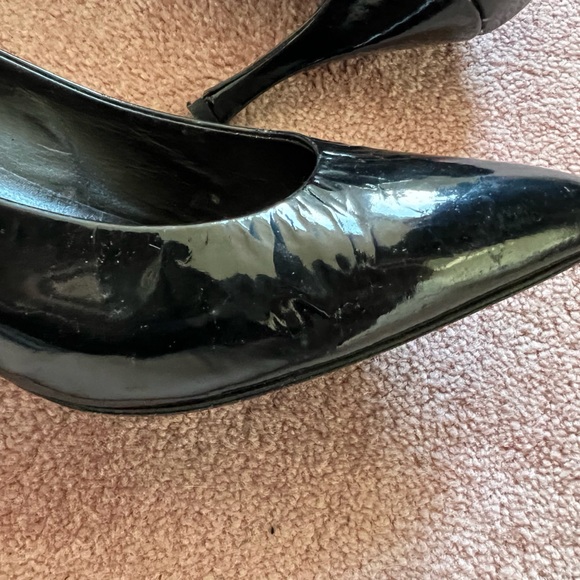 Donna Karan Vintage Patent Leather Heels - Picture 6 of 7